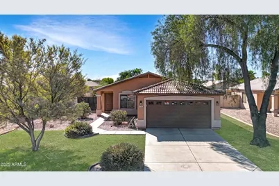 8751 W Royal Palm Road, Peoria, AZ 85345 - Photo 1