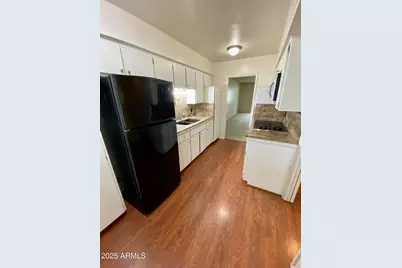1107 W Osborn Road #113, Phoenix, AZ 85013 - Photo 1