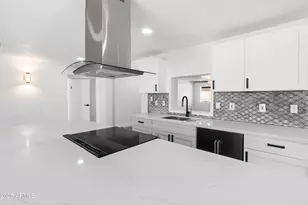 901 W Mercer Ln, Phoenix, AZ 85029 - Photo 11