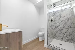 901 W Mercer Ln, Phoenix, AZ 85029 - Photo 27