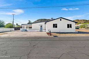 901 W Mercer Ln, Phoenix, AZ 85029 - Photo 1