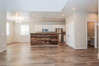 10117 W Marguerite Avenue, Tolleson, AZ 85353 - Photo 5