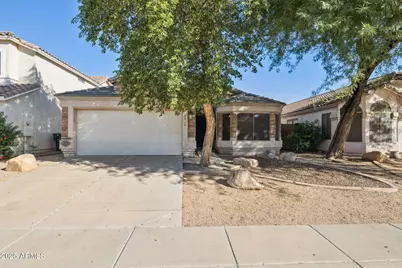 2412 E Rosemonte Drive, Phoenix, AZ 85050 - Photo 1