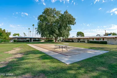 10345 W Peoria Avenue, Sun City, AZ 85351 - Photo 17