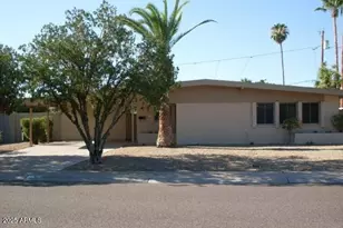 3707 E Paradise Dr, Phoenix, AZ 85028 - Photo 1