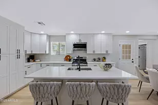 452 E 10th Pl, Mesa, AZ 85203 - Photo 1