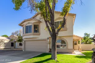 819 E Glenmere Dr, Chandler, AZ 85225 - Photo 1