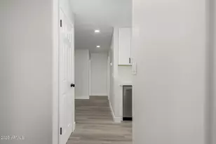 5706 W Sells Cir, Phoenix, AZ 85031 - Photo 15