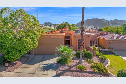 11011 N 11th Street, Phoenix, AZ 85020 - Photo 1