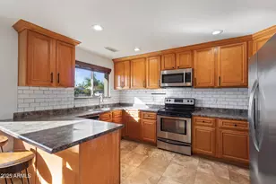 4033 N 78th Ave, Phoenix, AZ 85033 - Photo 9