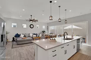 239 E Balsam Dr, Chandler, AZ 85286 - Photo 1