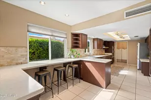 5711 N 73rd Pl, Scottsdale, AZ 85250 - Photo 9