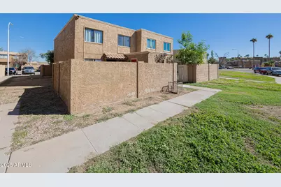 4635 E Southgate Avenue, Phoenix, AZ 85040 - Photo 1