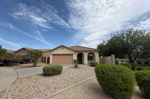 3121 S 74th Dr, Phoenix, AZ 85043 - Photo 1