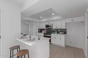 13614 N Hawthorn Dr, Sun City, AZ 85351 - Photo 1