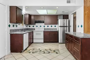 3605 S Cutler Dr, Tempe, AZ 85282 - Photo 1