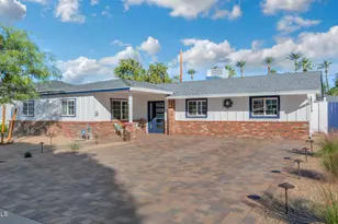 4240 E Sells Dr, Phoenix, AZ 85018 - Photo 1