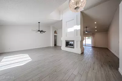10572 E Bella Vista Drive, Scottsdale, AZ 85258 - Photo 1