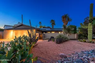 2712 E Mountain View Rd, Phoenix, AZ 85028 - Photo 1