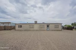 2610 E Tonto Ln, Phoenix, AZ 85050 - Photo 1