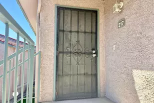 623 W Guadalupe Rd, Mesa, AZ 85210 - Photo 1