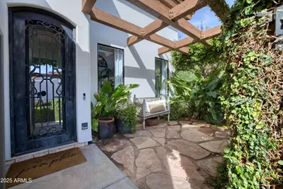 6198 N 28th Place, Phoenix, AZ 85016 - Photo 1