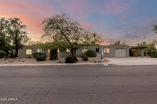 7232 N 22nd St, Phoenix, AZ 85020 - Photo 1