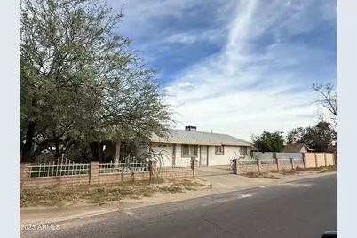 8447 S 8th Place, Phoenix, AZ 85042 - Photo 1