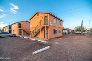 2226 E Pueblo Ave, Phoenix, AZ 85040 - Photo 1