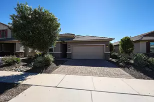 3639 E Sophie Ln, Phoenix, AZ 85042 - Photo 1