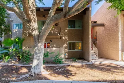 5525 E Thomas Road #Unit E3, Phoenix, AZ 85018 - Photo 1