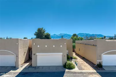 390 Robin Court, Sierra Vista, AZ 85635 - Photo 1