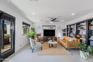 1218 E Clarendon Ave, Phoenix, AZ 85014 - Photo 1