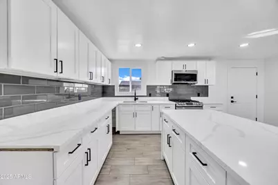 4316 N 72nd Avenue, Phoenix, AZ 85033 - Photo 11