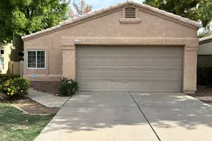 1233 N Pebble Beach Dr, Gilbert, AZ 85234 - Photo 1
