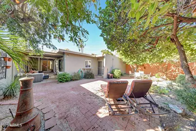 6643 N Majorca Way E, Phoenix, AZ 85016 - Photo 1