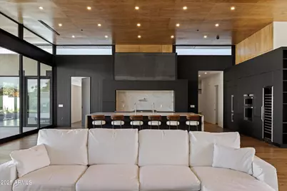 6026 E Pershing Avenue, Scottsdale, AZ 85254 - Photo 11