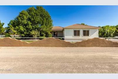 40441 N Friend Avenue, San Tan Valley, AZ 85140 - Photo 1