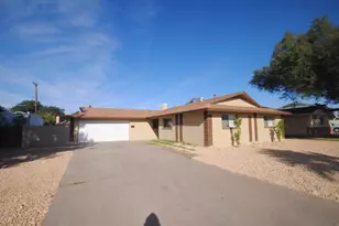 5746 N 41st Dr, Phoenix, AZ 85019 - Photo 1