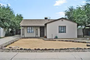 1105 W Roma Ave, Phoenix, AZ 85013 - Photo 1