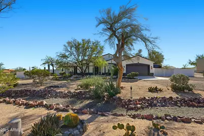 19623 W Meadowbrook Avenue, Litchfield Park, AZ 85340 - Photo 1