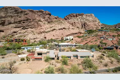 5275 N Camelhead Road, Phoenix, AZ 85018 - Photo 1