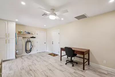 10232 N 109th Avenue, Sun City, AZ 85351 - Photo 17