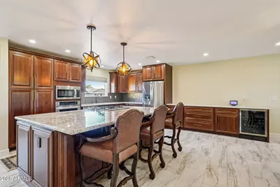 10232 N 109th Avenue, Sun City, AZ 85351 - Photo 1