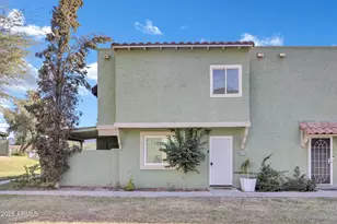 10217 N 7th Pl, Phoenix, AZ 85020 - Photo 1