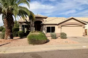 338 W Helena Dr, Phoenix, AZ 85023 - Photo 1