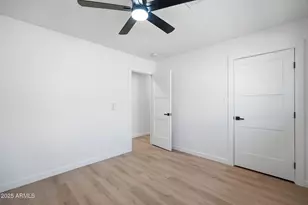 2416 E Piestewa Peak Dr, Phoenix, AZ 85016 - Photo 21