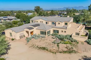 10215 N 38th St, Phoenix, AZ 85028 - Photo 1