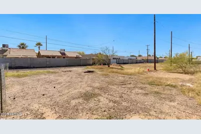 2511 E Atlanta Avenue #135H, Phoenix, AZ 85040 - Photo 1