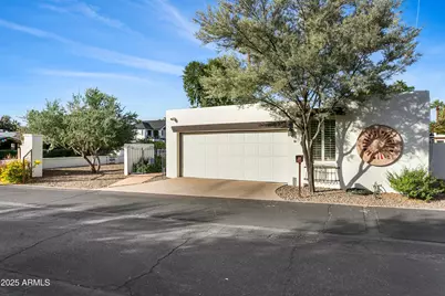 4822 E Earll Drive, Phoenix, AZ 85018 - Photo 1